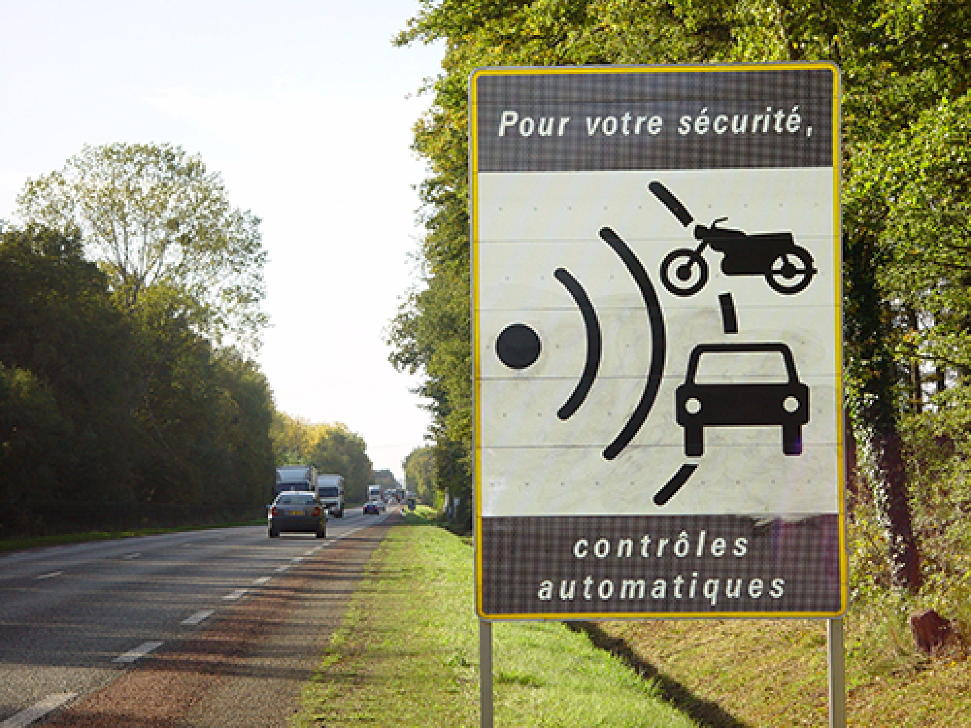Manipulation d'entre-deux-tours : l'utilisation des outils d'aide &agrave; la conduite communicants dans le viseur !